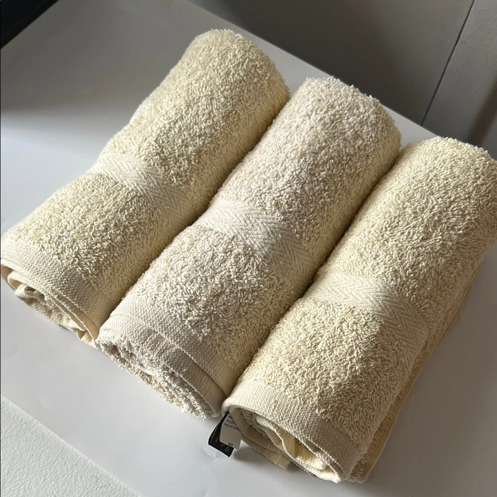 3 Cream Bath Towels size 40”x20”